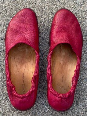 TRIPPEN loafers, cherry red or oxblood, leather, EU 39 or US 9, made in Germany